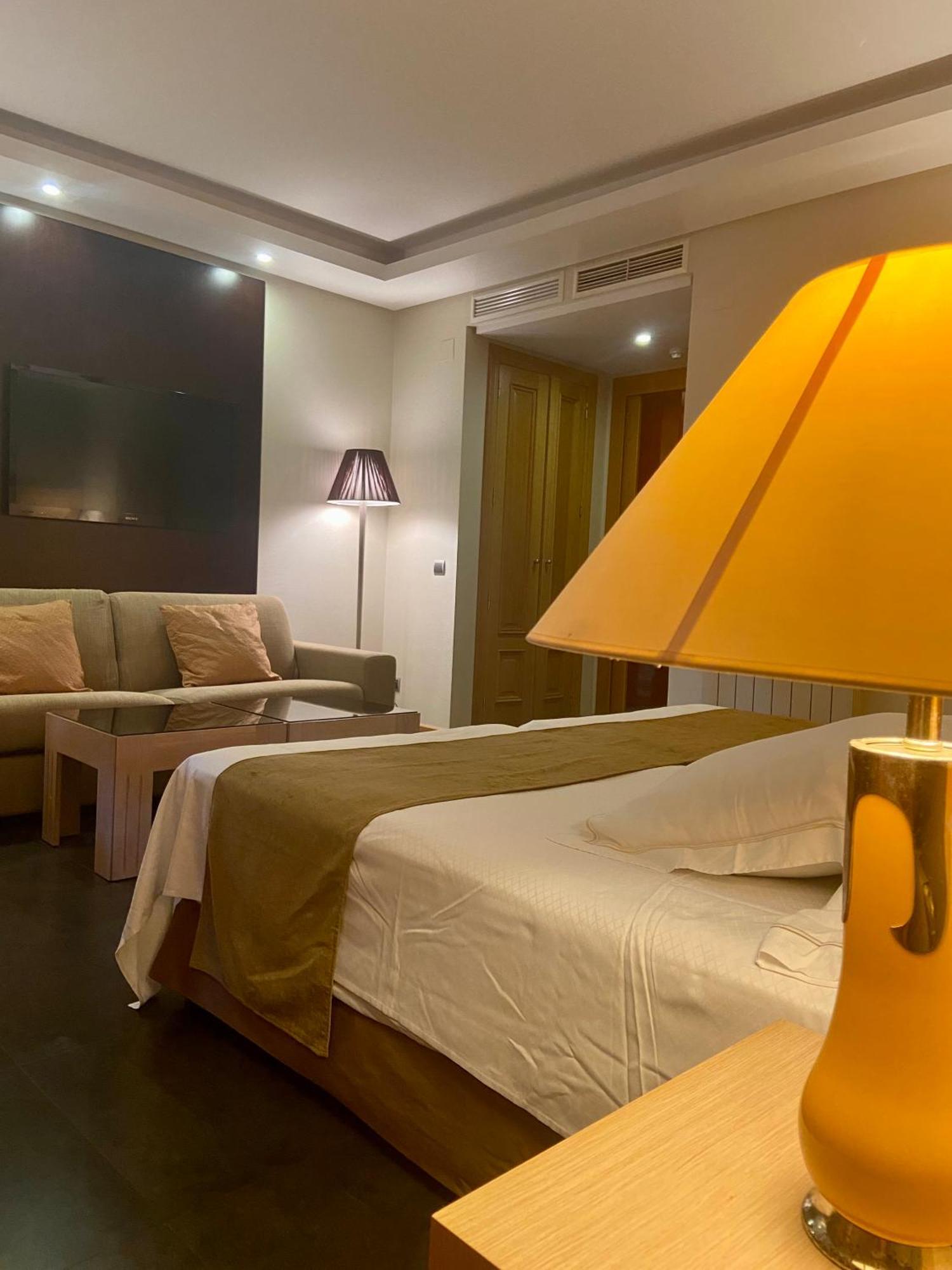Artplatinum Suites&Apartments Benalmádena Εξωτερικό φωτογραφία